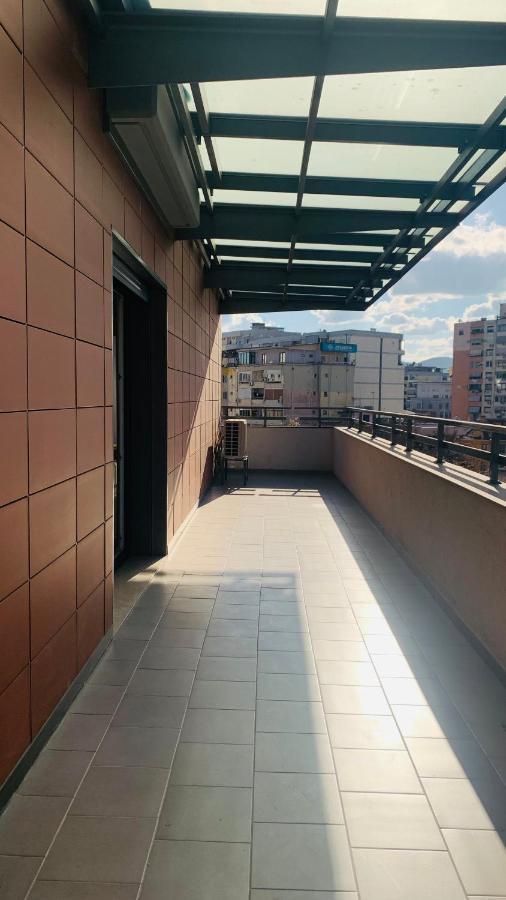 Proper Central Apartment Тирана Екстер'єр фото